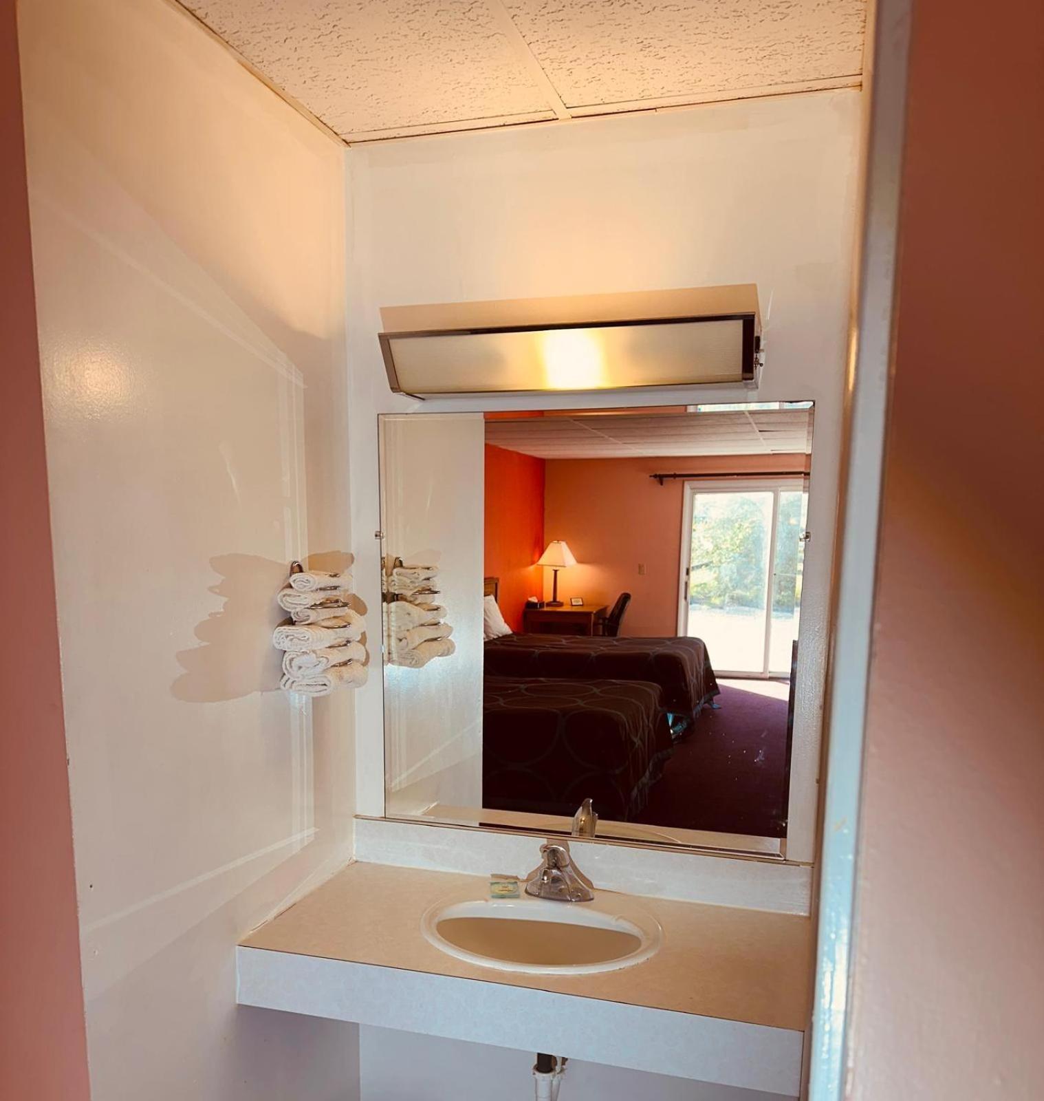Amerivu Inn & Suites - St Croix Falls Saint Croix Falls 외부 사진