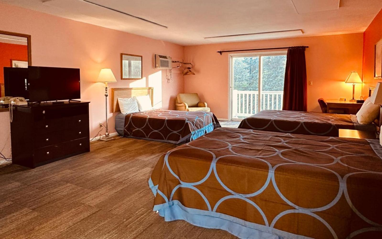 Amerivu Inn & Suites - St Croix Falls Saint Croix Falls 외부 사진