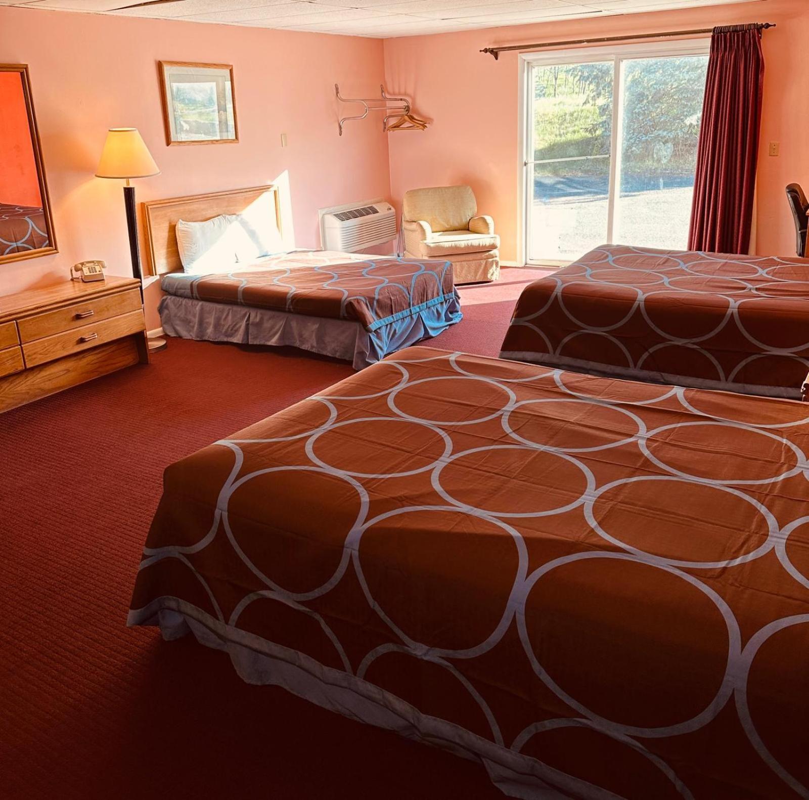Amerivu Inn & Suites - St Croix Falls Saint Croix Falls 외부 사진