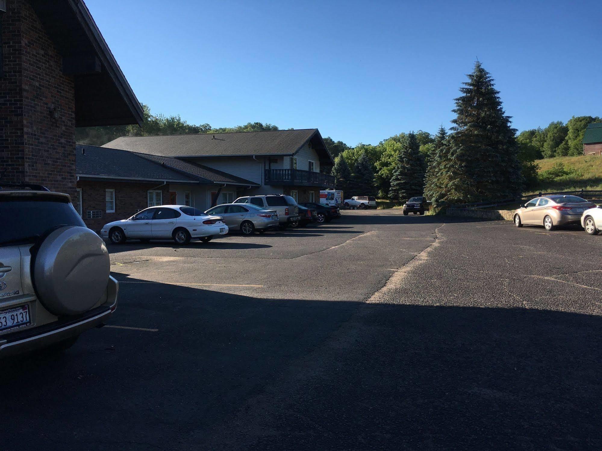 Amerivu Inn & Suites - St Croix Falls Saint Croix Falls 외부 사진