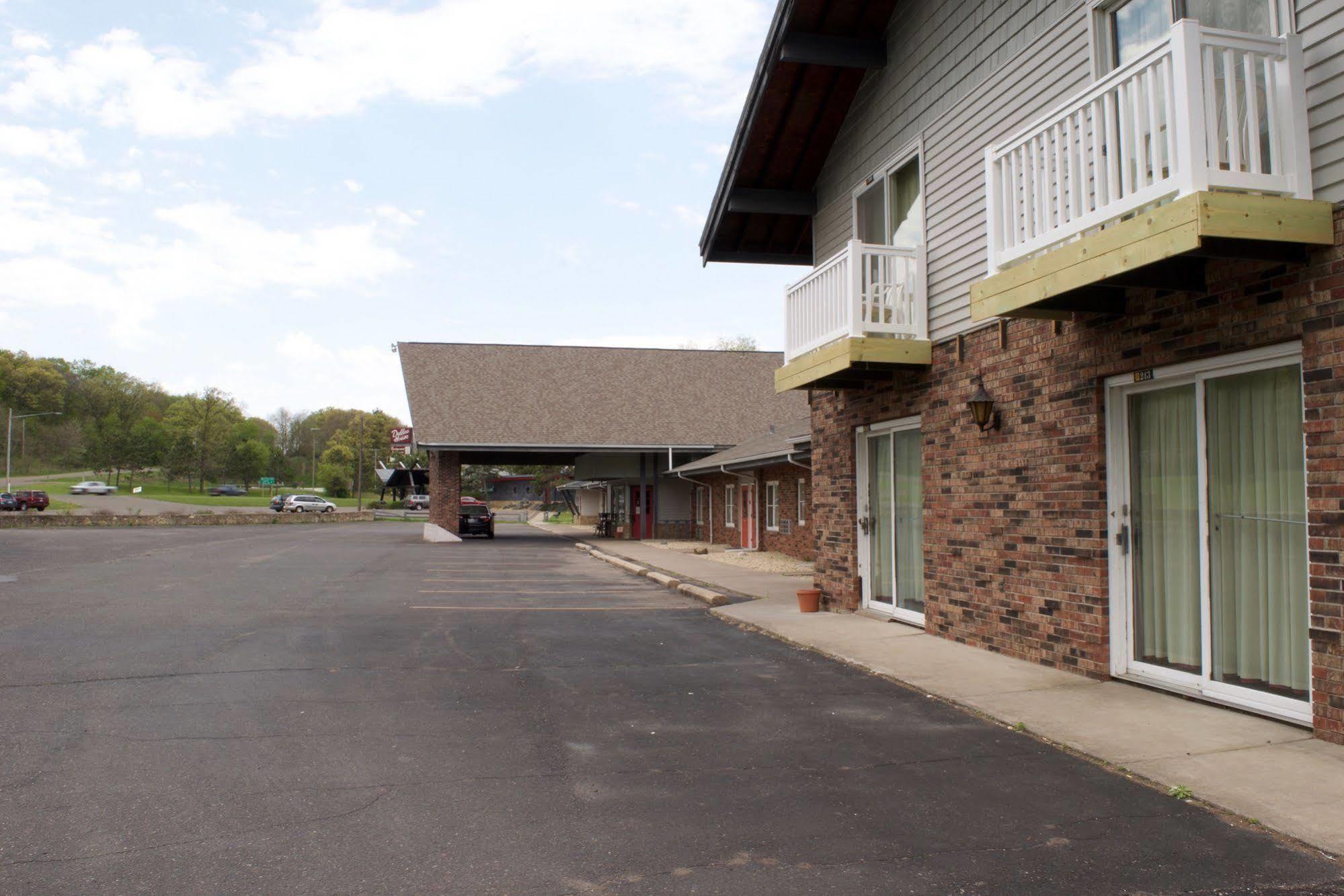 Amerivu Inn & Suites - St Croix Falls Saint Croix Falls 외부 사진